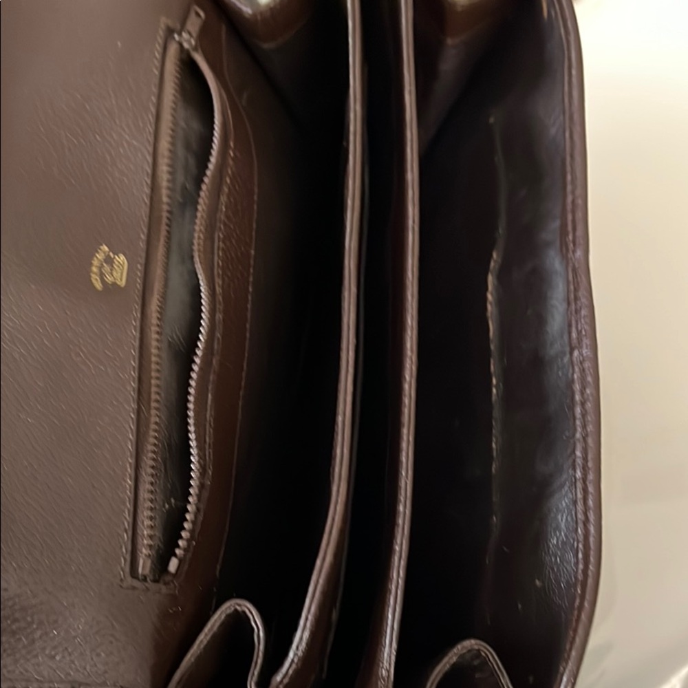 Gucci Brown and Cream Women's Bag, signs of wear, no smells, good condition. - Picture 9 of 11